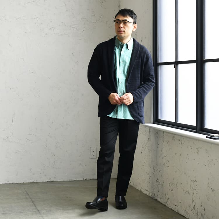 【骨格ストレート】脱マンネリ！トレンドカラー「グリーン」を取り入れる春コーデ