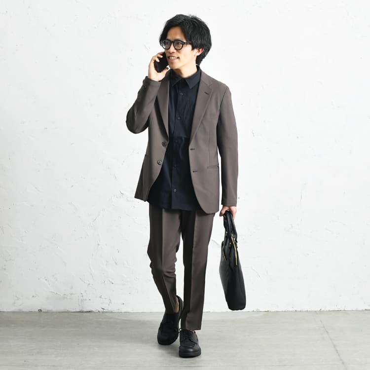 【骨格ウェーブ】ブラウンのセットアップでつくる、大人の抜け感キレイめコーデ