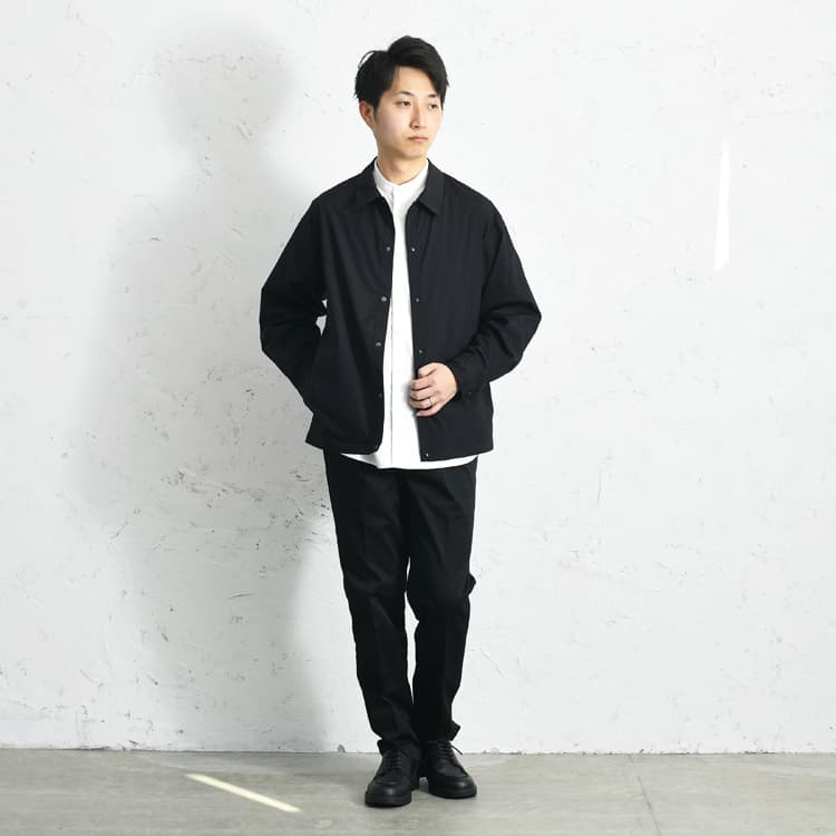 春もモノトーンを楽しむ！大人のキレイめカジュアルコーデ