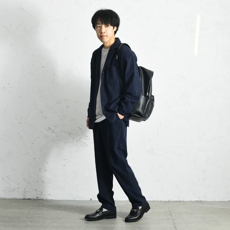 セットアップで簡単おしゃれ！春のキレイめカジュアルコーデ