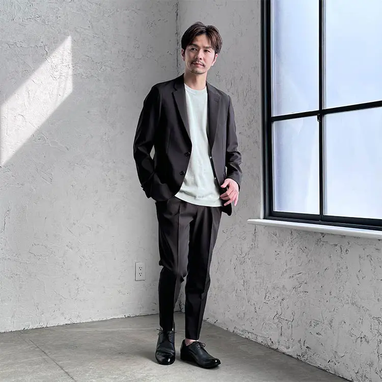 ボーダーTシャツにジャケットを合わせる時のポイントとおすすめコーデ 