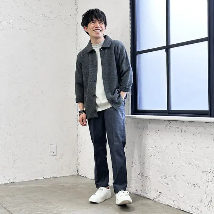 チャコールカラーをファッションに生かす方法【メンズコーデや着こなし