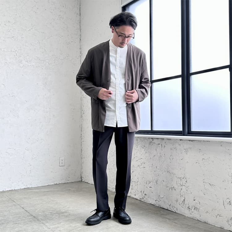 カジュアルジャケットを生かした50代メンズコーデ