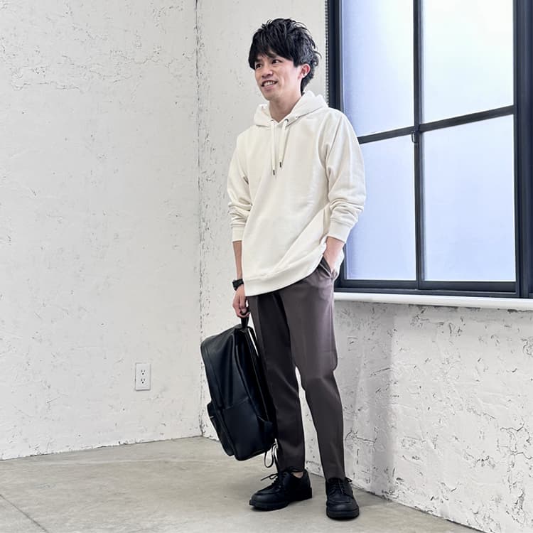 低身長さんの高見えパーカーコーデ