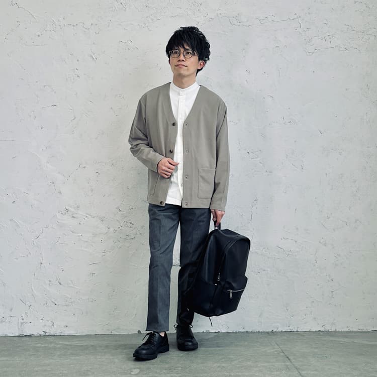 【印象を和らげたい方】おしゃれで親しみやすさも感じるオフィスカジュアル