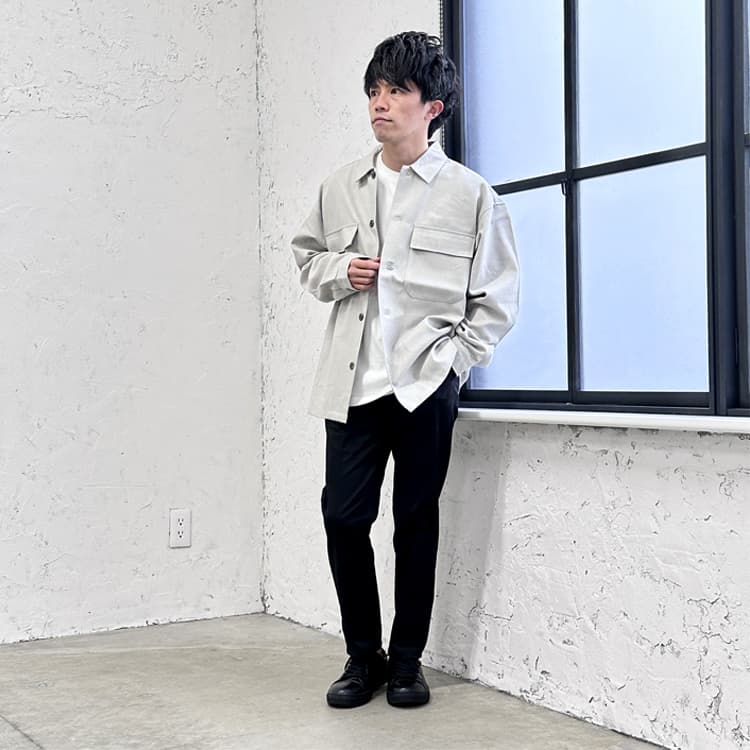 春のお出掛けは上品見えする大人カジュアルで