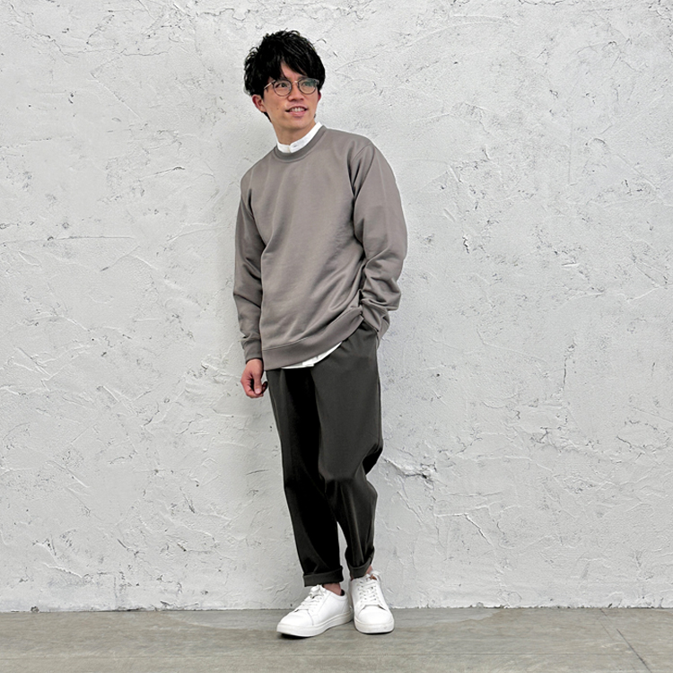 【40代向け】スウェットをキレイめに着るコツは？