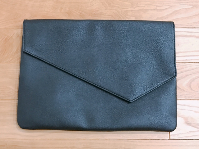 クラッチバッグ