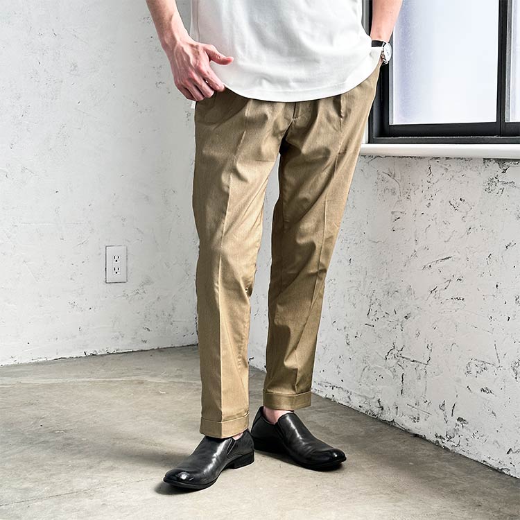 リネンシャツコーデにぴったりのおすすめメンズ服