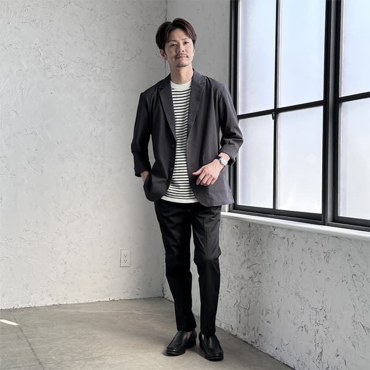 シックなジャケットコーデに夏の爽やかさをプラス！デートにおすすめの大人カジュアル