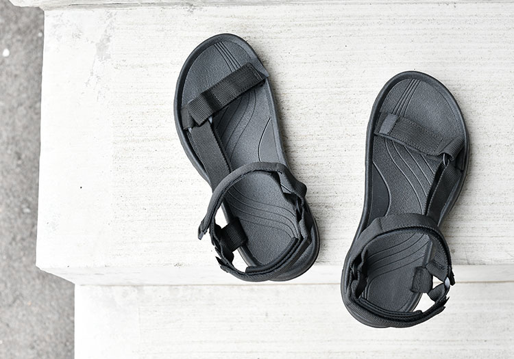 ハワイで履くならおすすめのメンズ靴