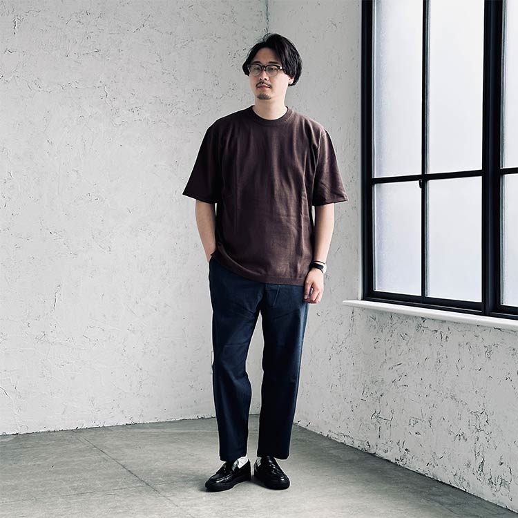 リネンパンツを使ったメンズコーデ