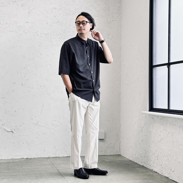 モノトーンでかっこよくキメる〈デートコーデ〉