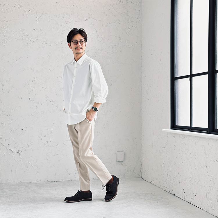 グレージュアイテムを使ったメンズコーデ