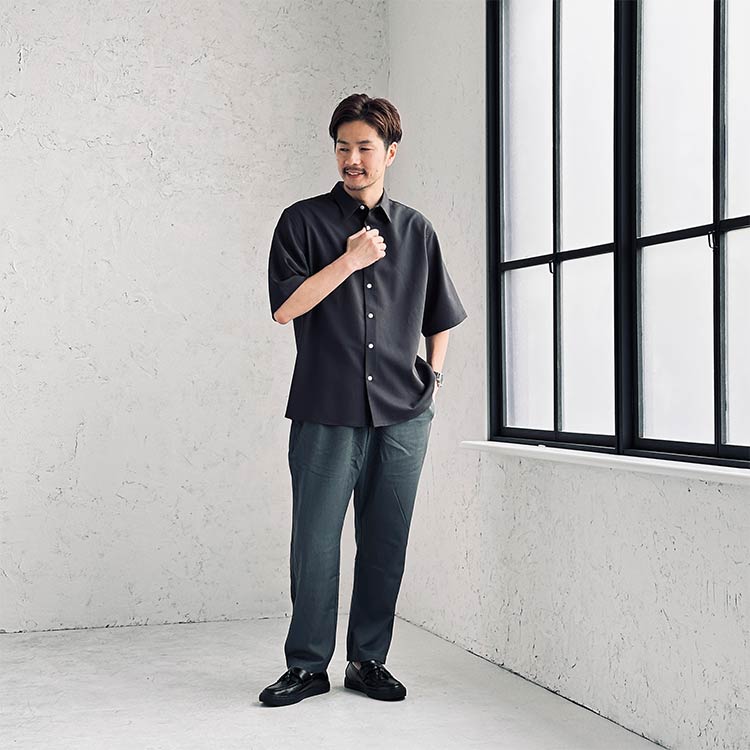 イージーパンツを使ったメンズコーデ