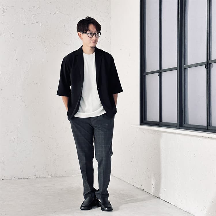 【モノトーンコーデ】男の簡単＆おしゃれなデート服