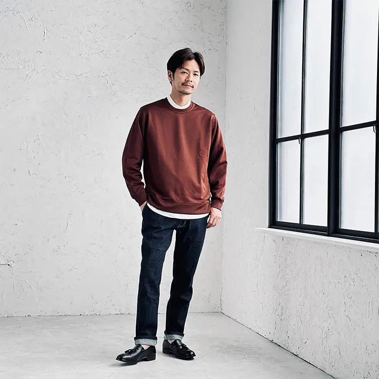 ノーカラーシャツでイメチェン！いつもとは違うメンズオシャレを実現