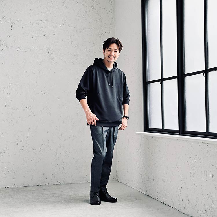 コーデの見本に！ネイビーパーカーのメンズコーデ12選