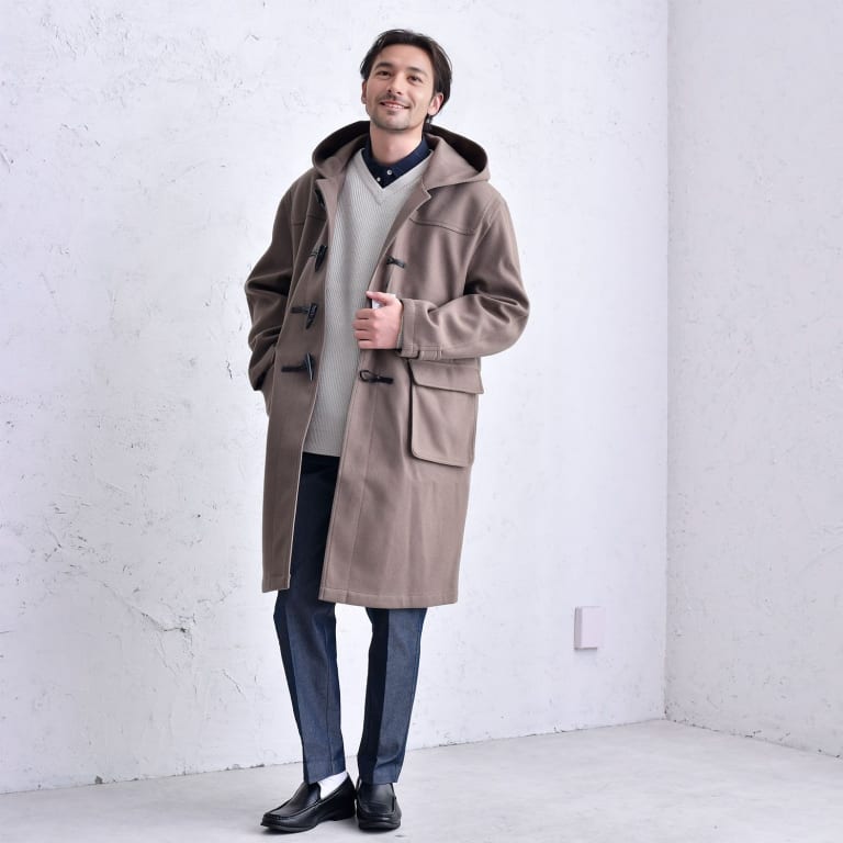 チェックシャツを効果的に使用した、キレイめカジュアルコーデ。