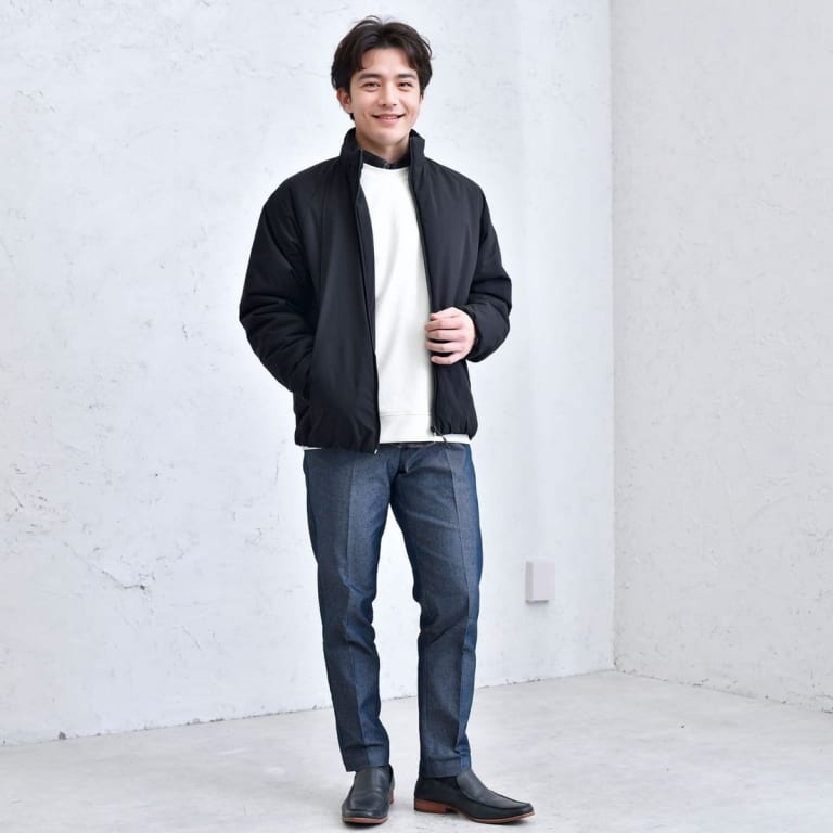 中綿ジャケット×チャックシャツで作る、カジュアルコーデ。