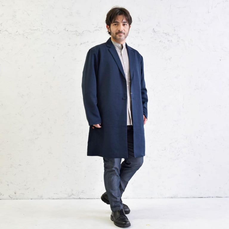 がっちり体型もすっきり！着痩せオフィススタイル