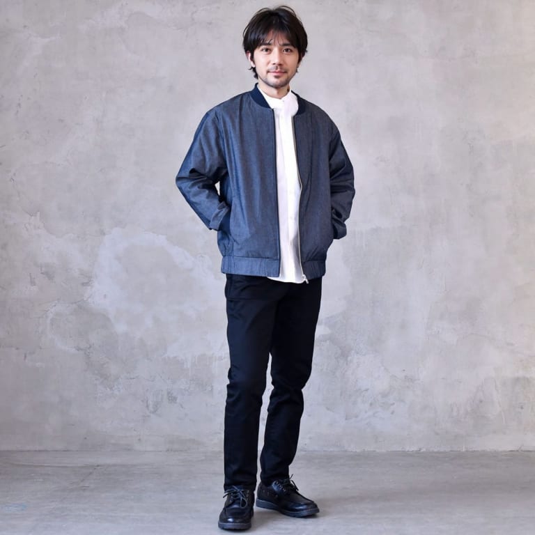 デニム×白シャツで作る、春のデートコーデ。