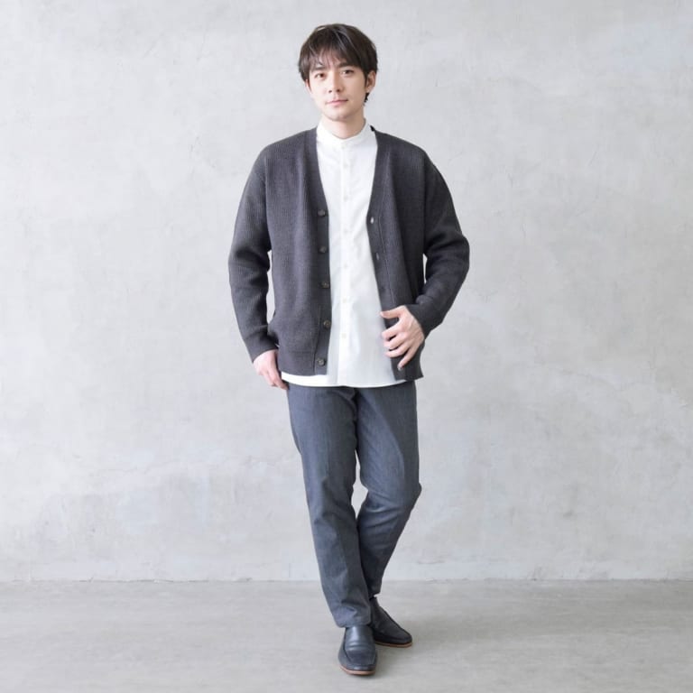 【大人男子が絶対外さない】カーディガン+シャツがデートの鉄則！