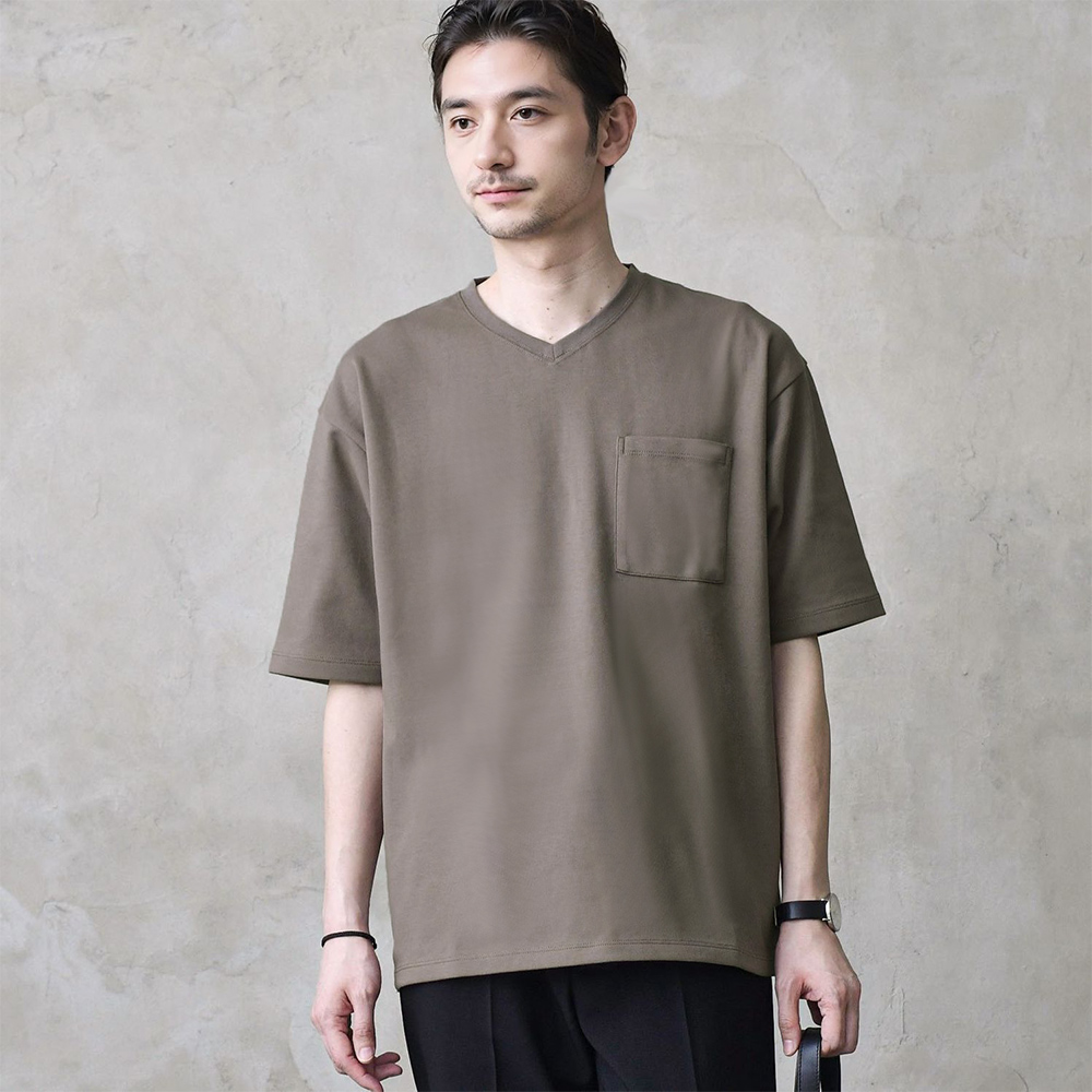 メンズのグレーコーデにおすすめアイテム