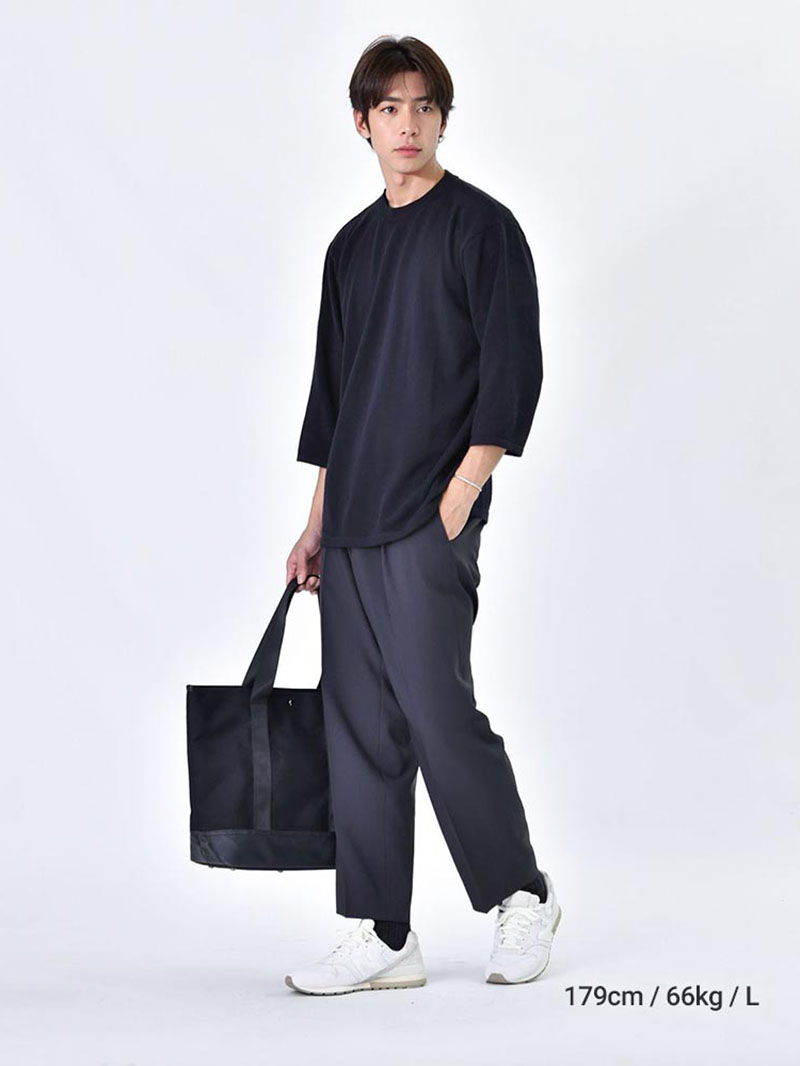 「40代」メンズにおすすめのモノトーンコーデ