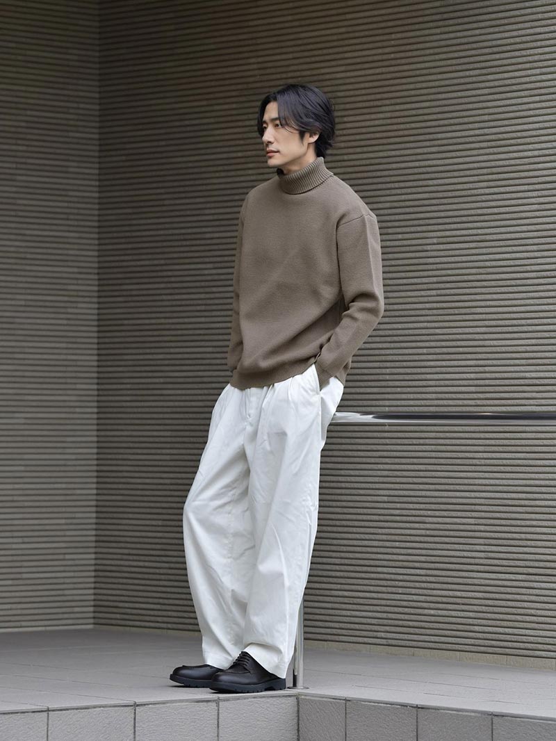 秋冬メンズファッションにおすすめのグレーニットコーデ