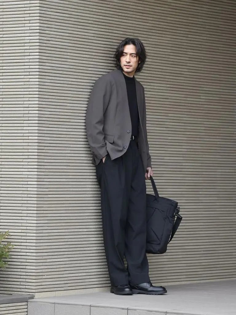 パーフェクトモーメント メンズ ニット・セーター アウター La Tour Quarter-Zip Sweater BOSS がPERFECT MOMENTとスキーウェアを発表 | ヒューゴボスジャパン