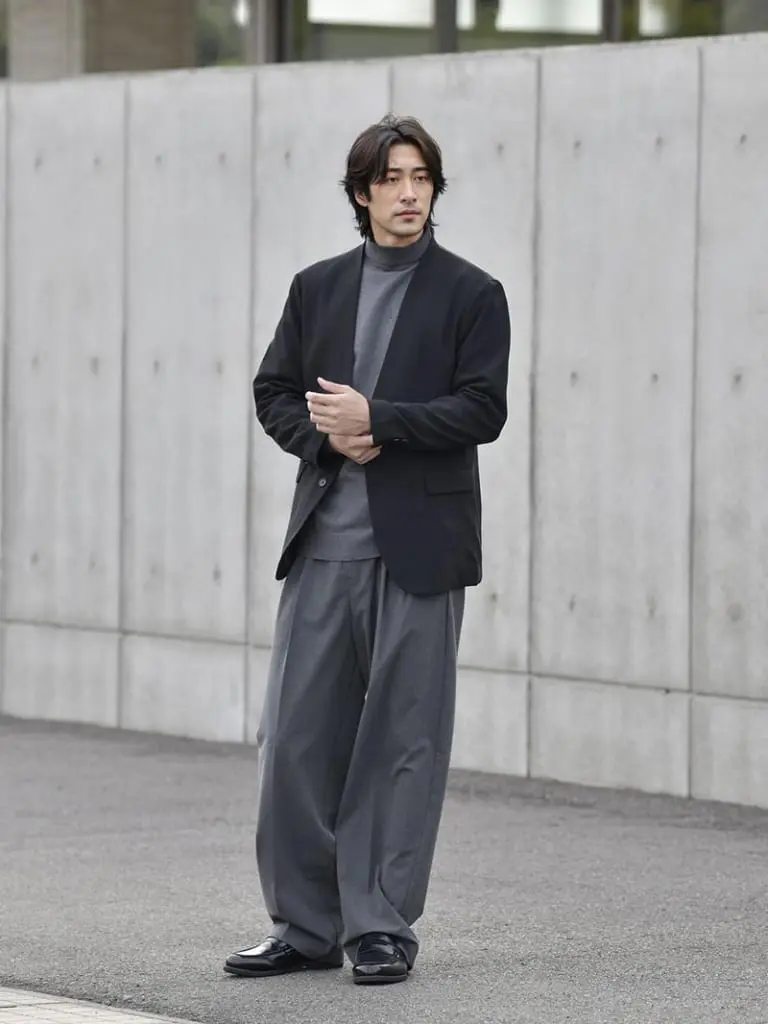 60代メンズのタートルネックニット着こなし術。おすすめコーデ