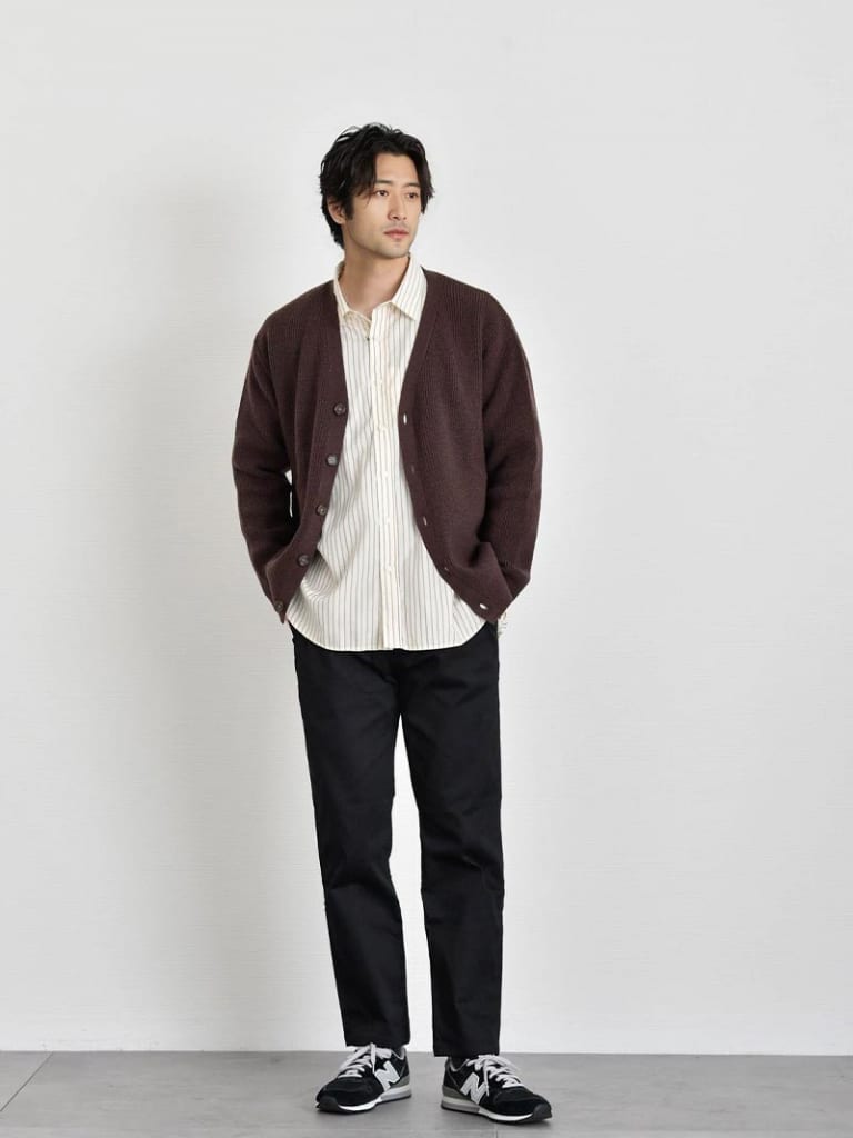 カーディガンで作る20代コーデ