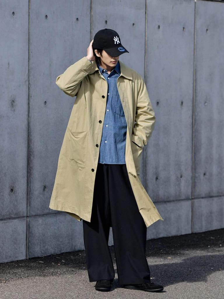 カジュアルなネイビー×ブラウンコーデ