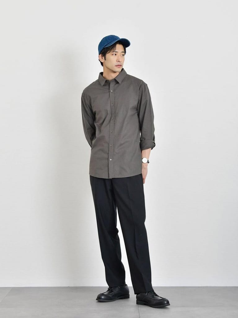 きれいめカジュアルなキャップコーデ