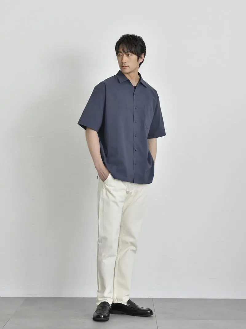 YORI⭐︎オフホワイト 襟付き 半袖シャツ⭐︎オフィス⭐︎学校⭐︎サラサラ襟付き YORI⭐︎オフホワイト 襟付き 半袖シャツ⭐︎オフィス⭐︎学校