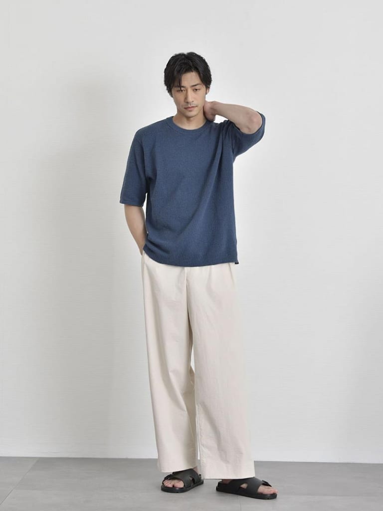 シンプルな40代メンズサンダルコーデ