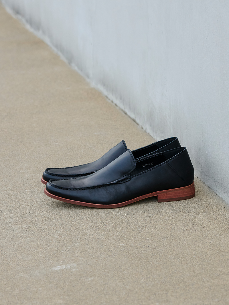 whoop'-de-doo'モカシンレザーローファー