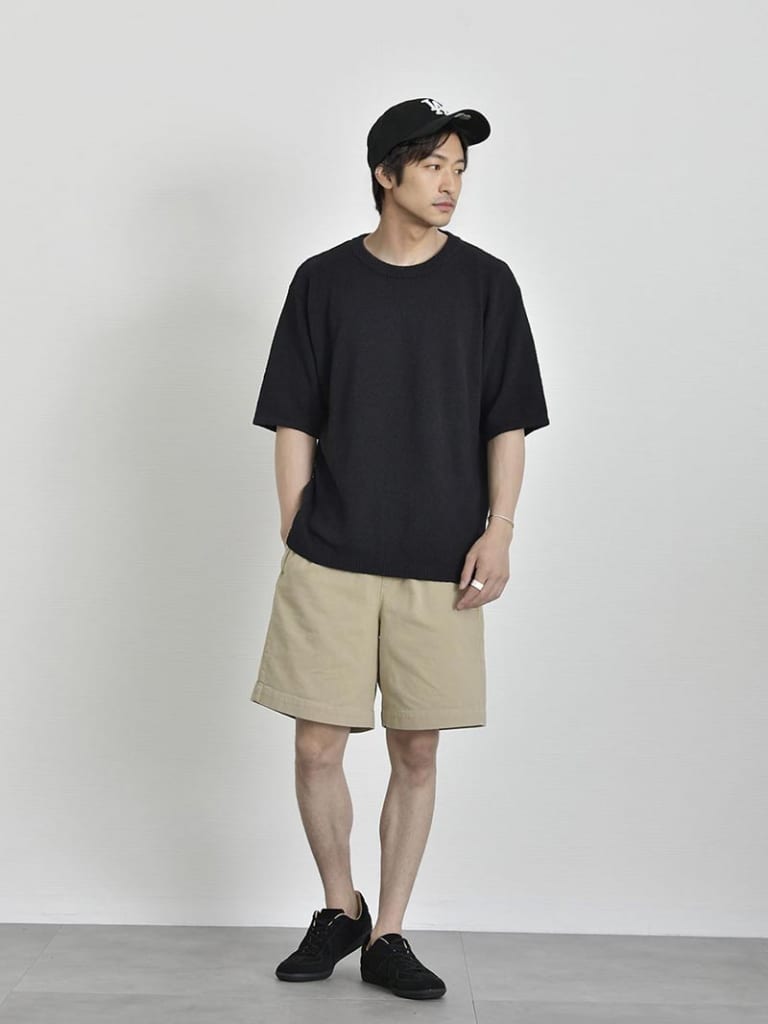 大人のカジュアルショートパンツコーデ