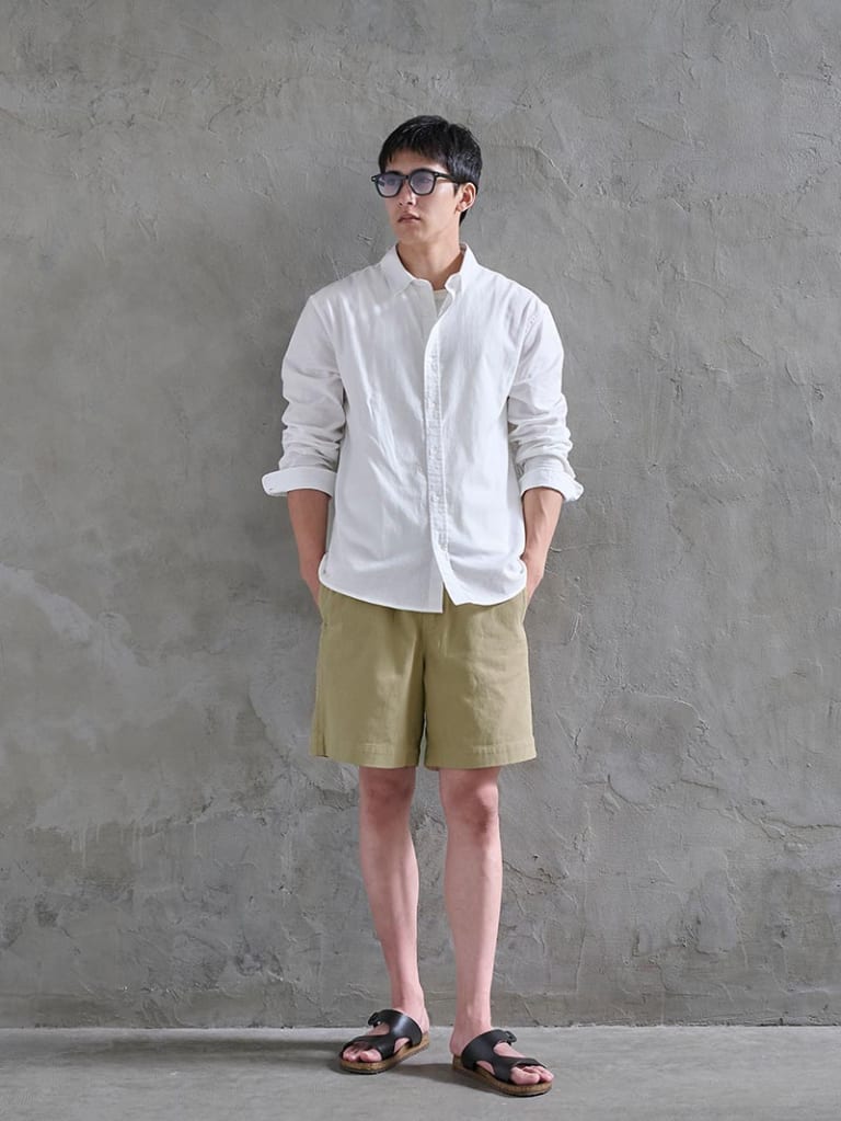 リゾートライクな夏コーデ。