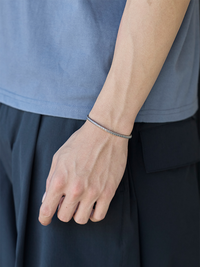 デザインバングル