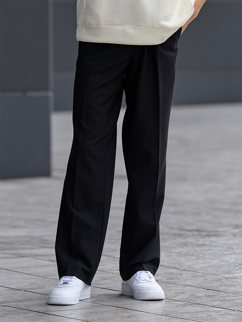 CODEストレートパンツ