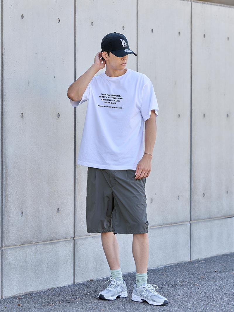 グラフィックTが主役の夏コーデ