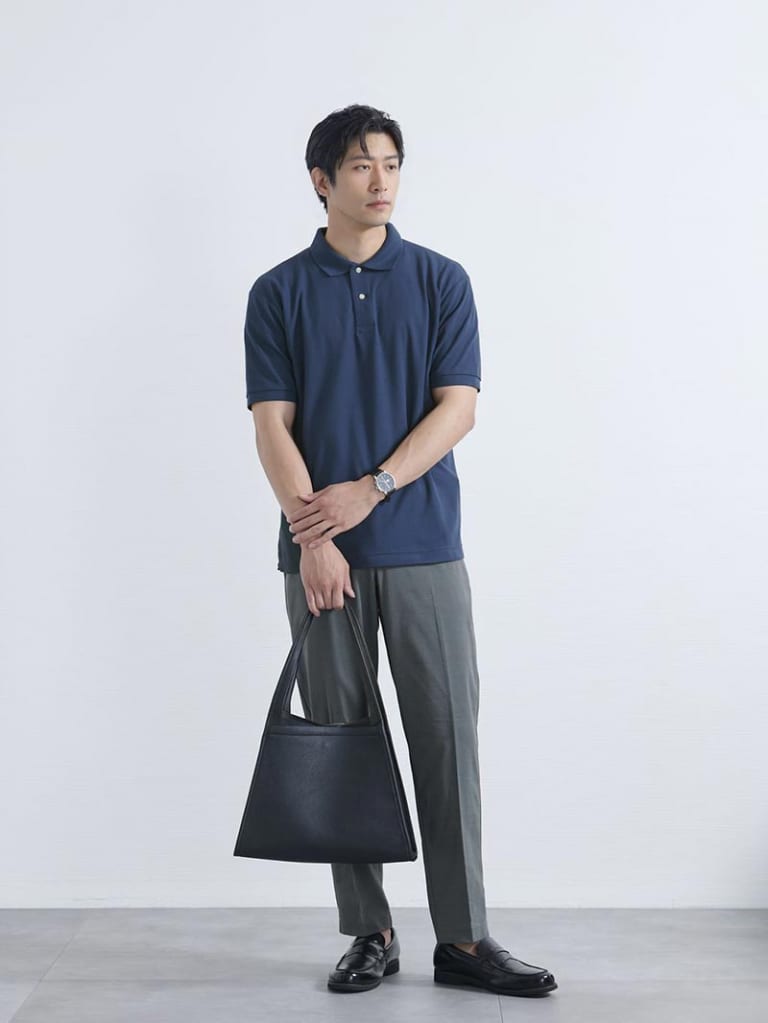 シックにまとめたオフィカジコーデ