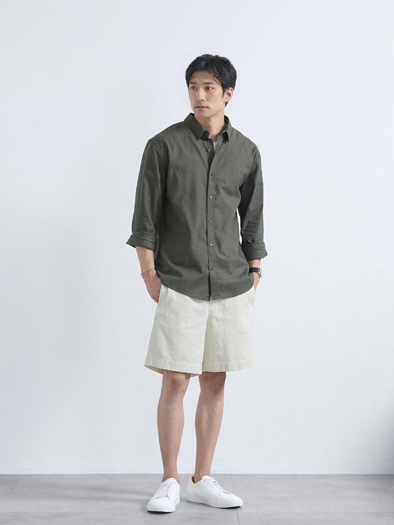 大人の余裕を感じる爽やかリラックスコーデ