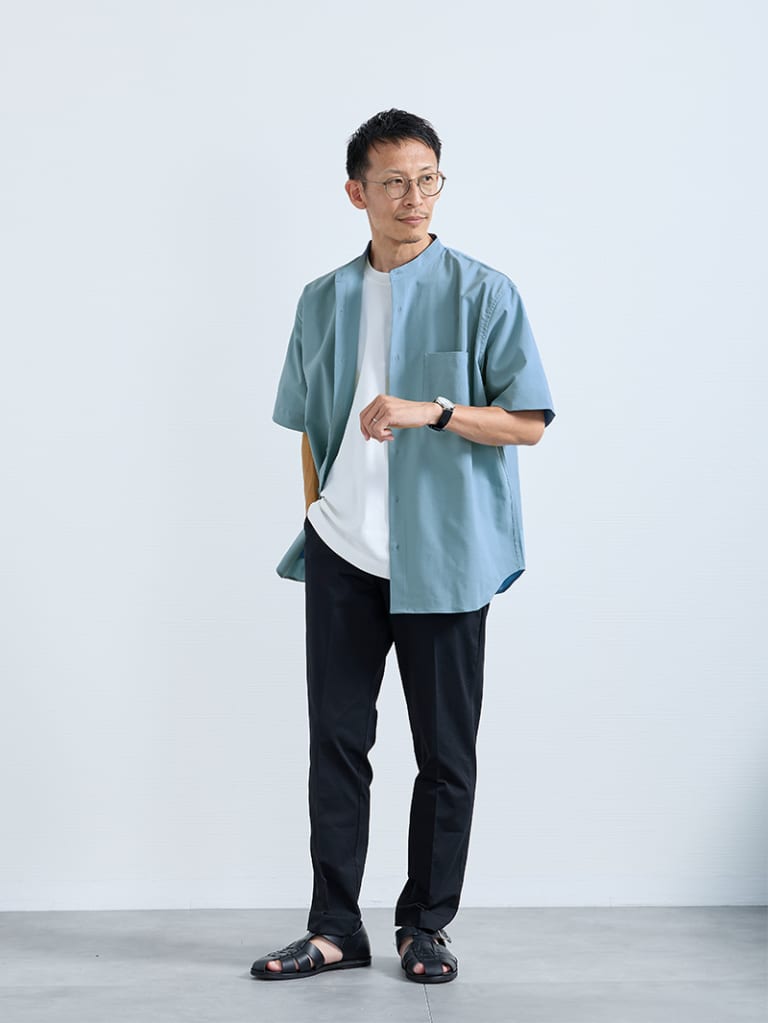 爽やかさを纏う、大人のブルーコーデ