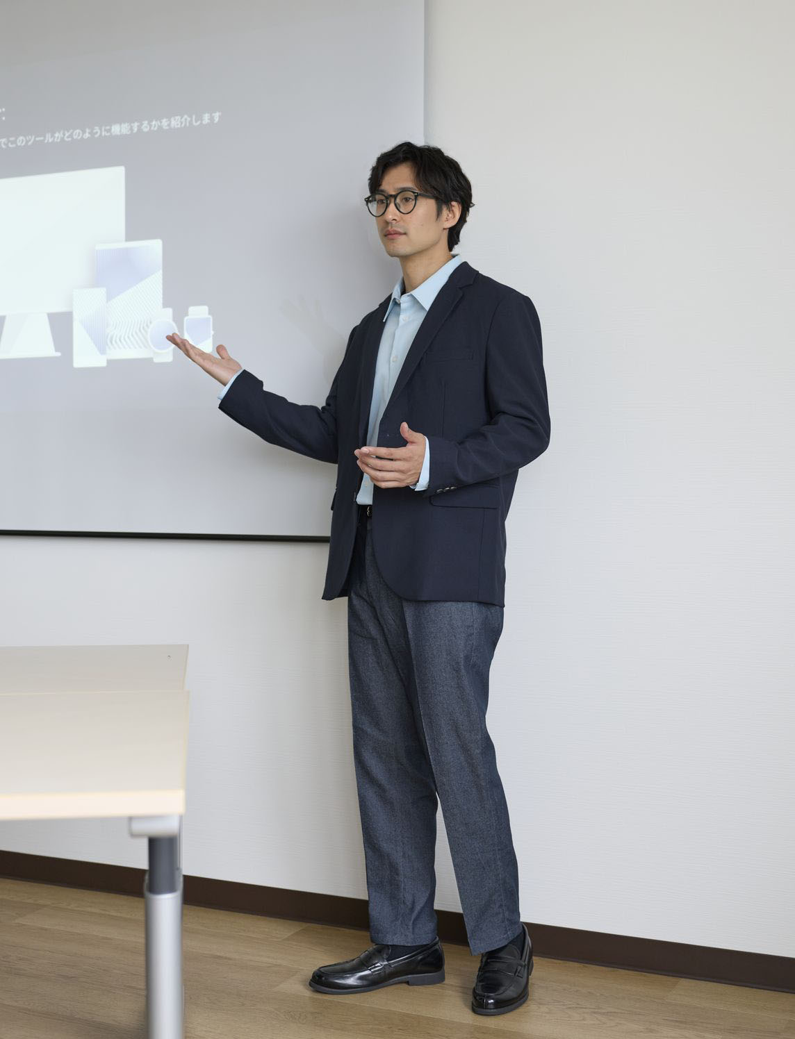 秋のオフィスカジュアルにおすすめなメンズコーデ