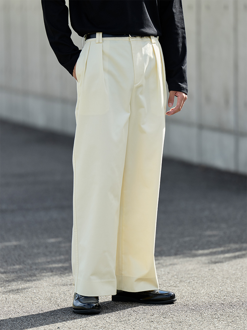ワイドチノパンツ