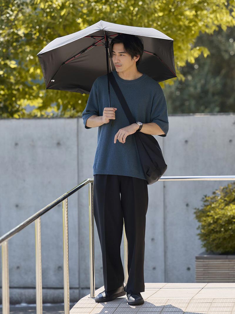 涼しげに魅せる、Iラインシルエットコーデ