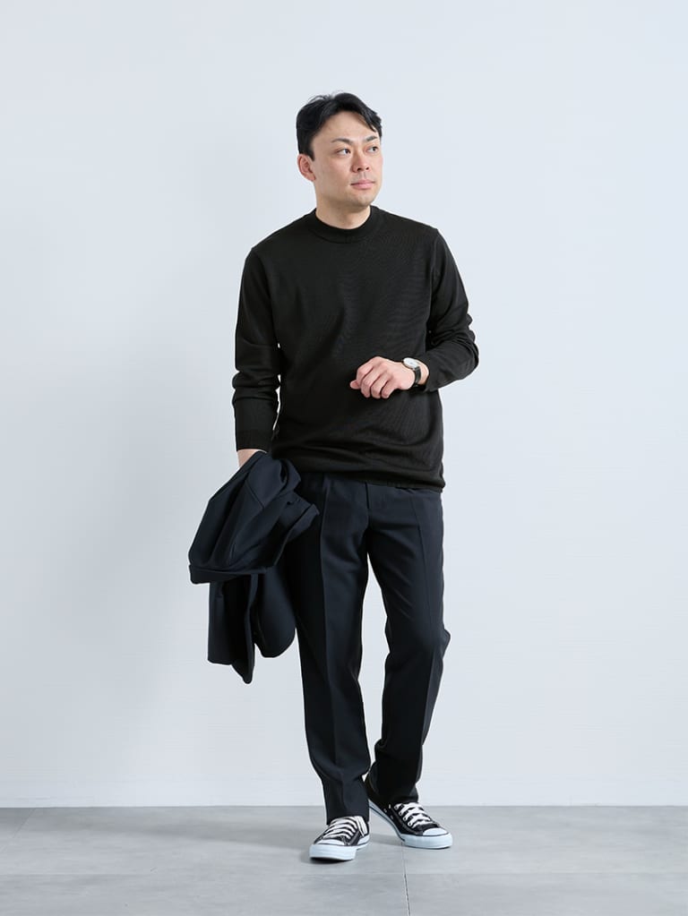堅すぎない大人のオフィカジコーデ